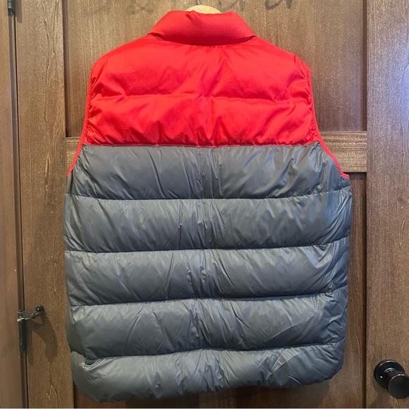 Nike 550 Men's Red and Gray Puffer Vest - Picture 4 of 6